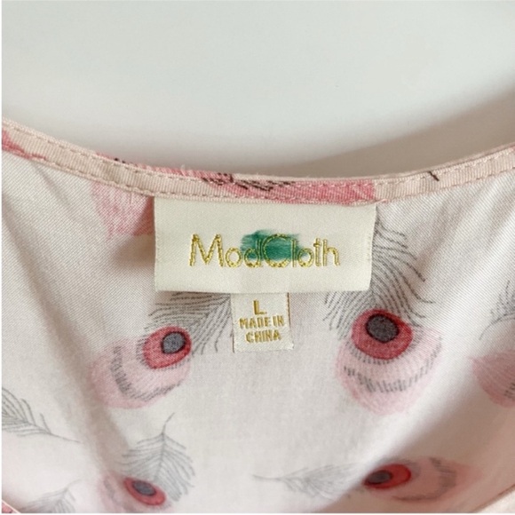 ModCloth The Fate Outdoors tank top pink feathers sleeveless ruffle crochet - Picture 7 of 9